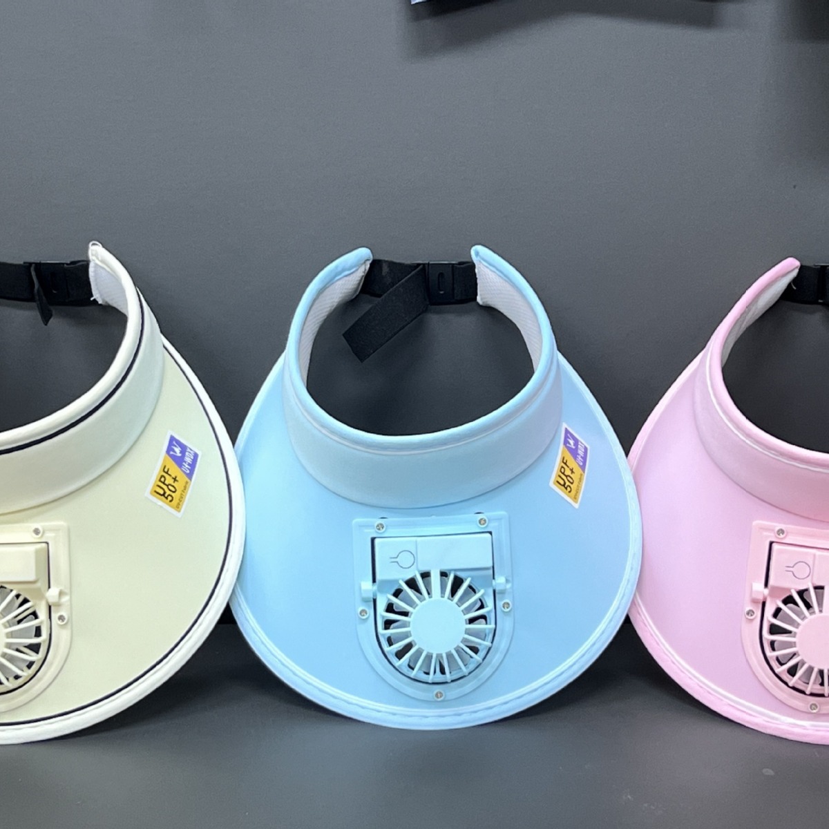 Verano nuevo ventilador sombrero protección solar USB carga cubierta femenina al aire libre superior vacío ala grande sombrero para el sol en stock