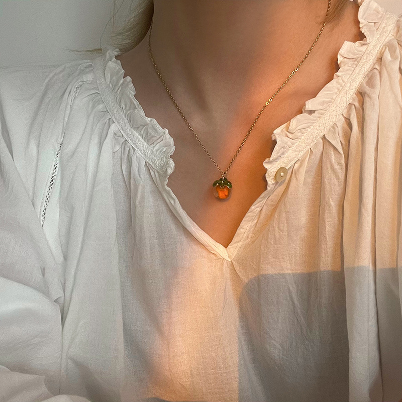 Design cute orange retro earrings