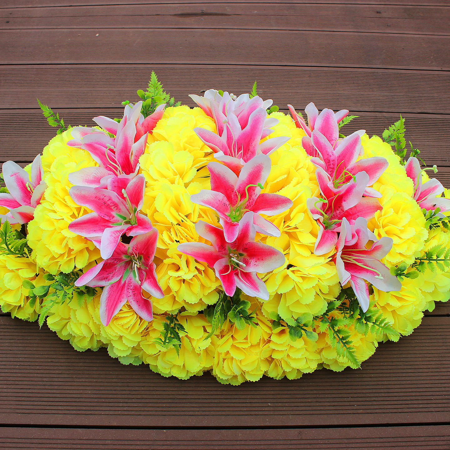 Dark Pink Saylily+Yellow