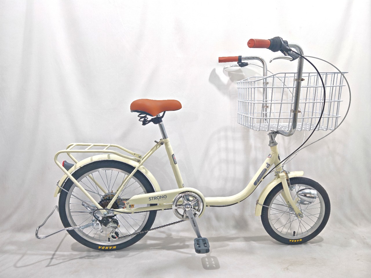 健牌休闲自行车 变速 宠物大筐  男女通用  通勤  24寸20寸