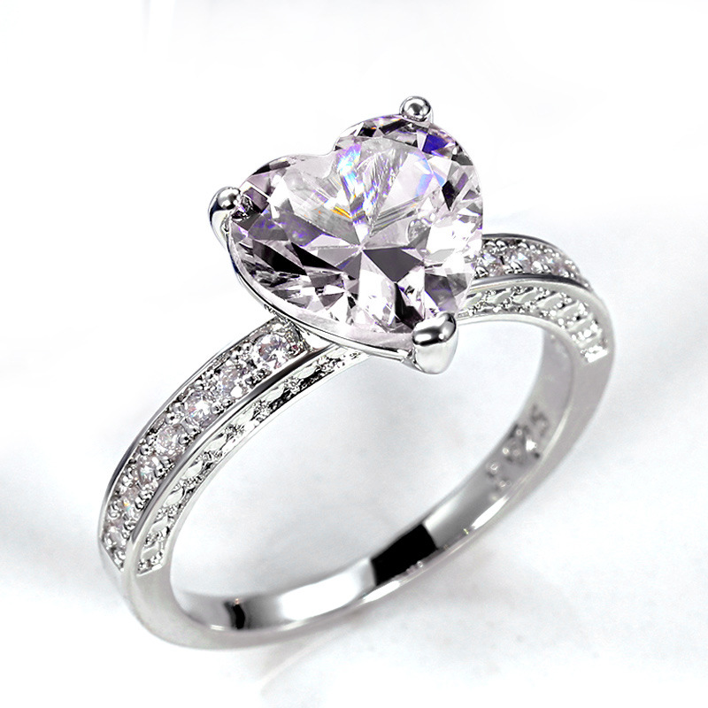 Neue Eheringe Eingelegt Mit Aaa Herzförmigem Rosa Diamant Zirkon Kupfer Ring display picture 2
