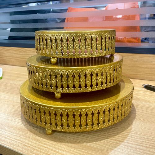 Golden dessert table decorations European wedding props Lace iron cake plate afternoon tea snack stand combination