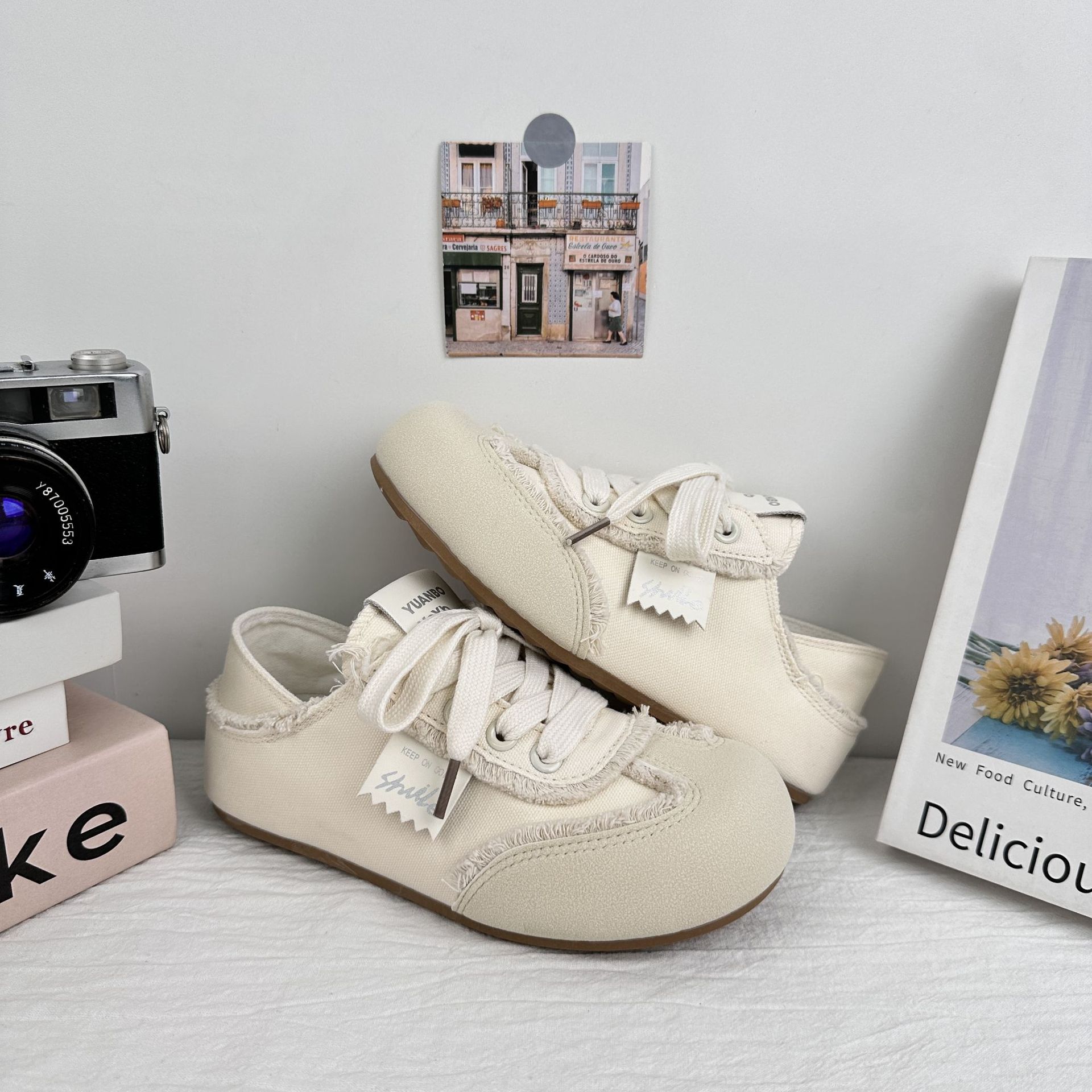 Yuanbo universal nicho zapatos de skate para mujeres 2025 nuevos zapatos de lona de verano un pedazo delgado dos zapatos para el cabello