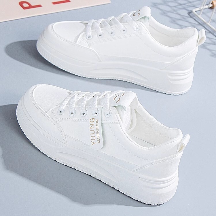 White Shoes for Women 2025 New Autum Soft-Soled Travel Shoes Leather Sports Sneakers Casual Versatile Women's Shoes White Shoes for Women 2025 New Autum Soft-Soled Travel Shoes Leather Sports Sneakers Casual Versatile Women's Shoes