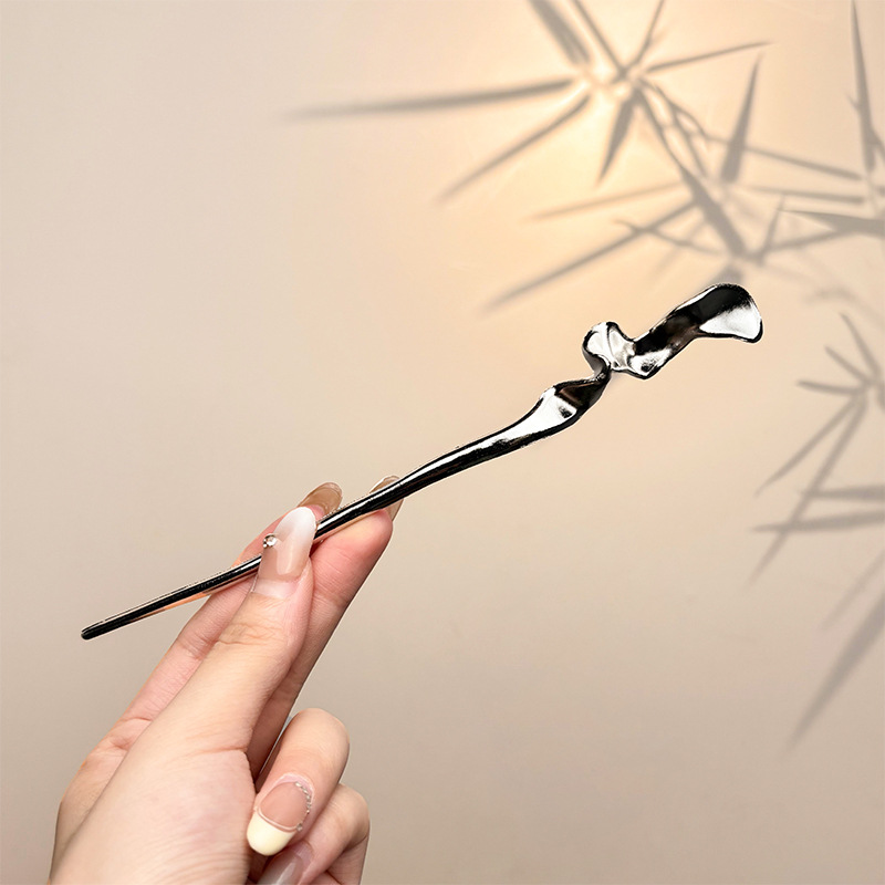 Retro simple nicho de alta estética oriental diseño de cabello de flores de frascos de estilo antiguo cabello