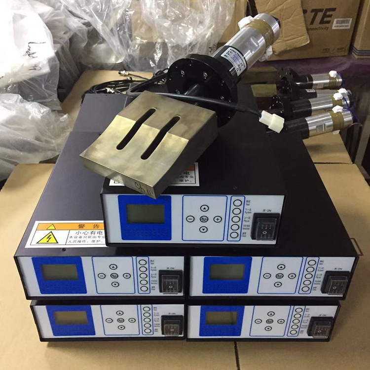 Acoustic cable ultrasonic generator 20K spot welding machine 15K plastic welding composite embossing machine non-woven fabric shock drop cutting belt
