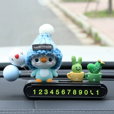 card, creative car accessories, decorative — Nömrəli dayanma kartı - blue-capped-penguin-black-parking-sign-green-plants
