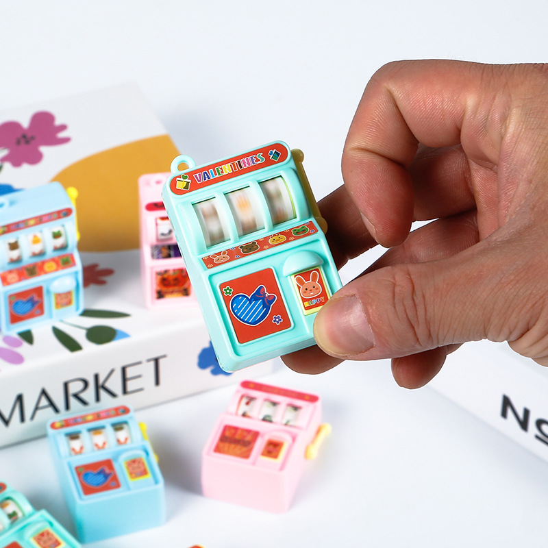 Máquina de fruta ganadora de dibujos animados creativa mini máquina de lotería para niños puzzle juguetes pequeños premios de jardín de infantes regalos transfronterizos