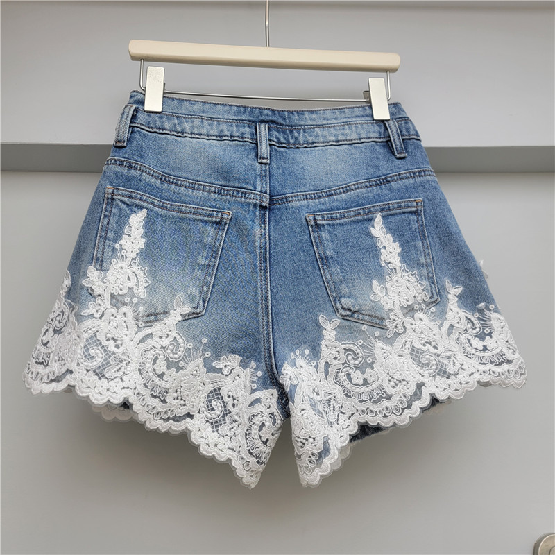 Shorts de Mezclilla de Tiro Alto con Encaje y Bordado de Denim