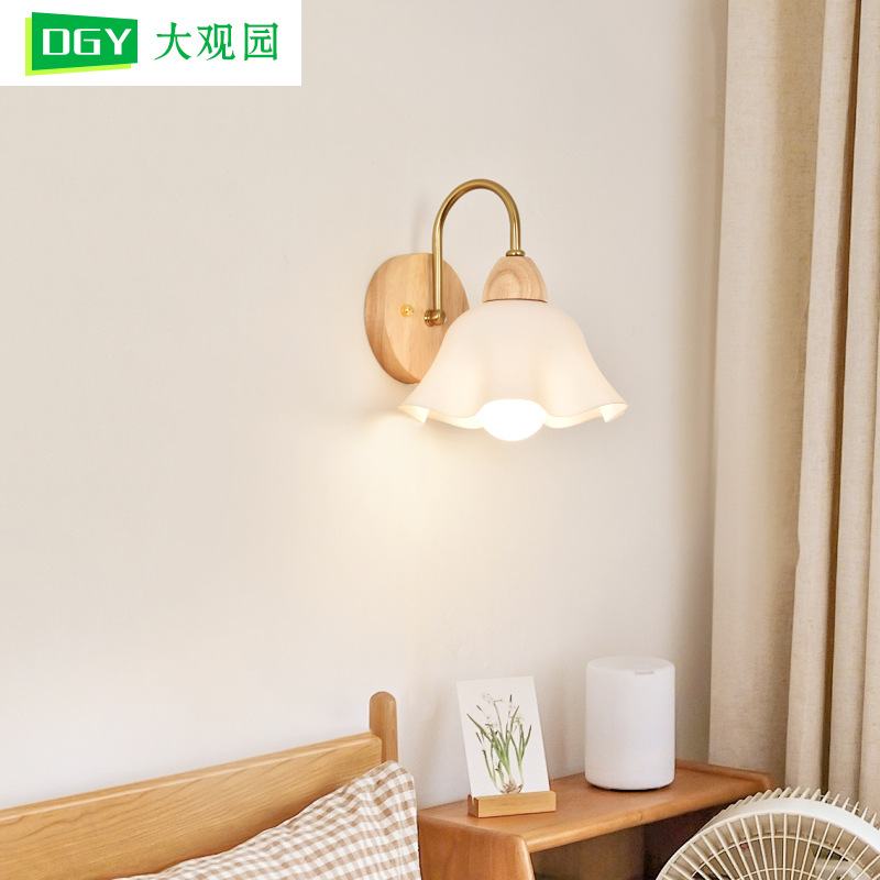 Lámpara de noche Lámpara de pared Dormitorio 2025 Nuevas flores Lámpara de pared de fondo de sala de estar Luz de lujo Entrada Escalera Lámpara de pared 271