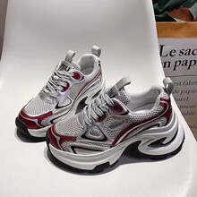 ����ٴ����ϵ�ЬŮ����С��������2025�¿�ը�֚W؛�\�����eЬ