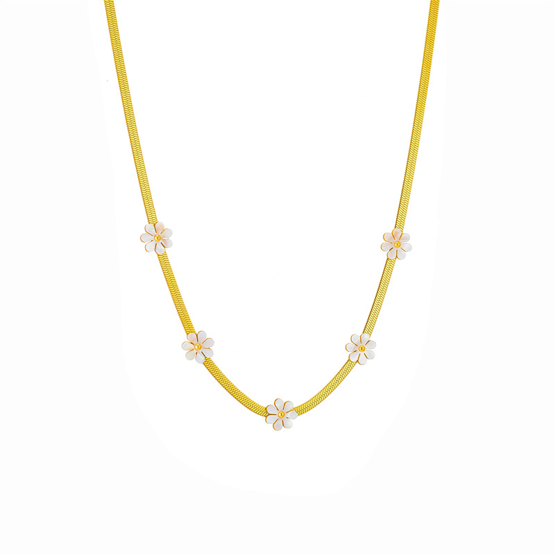 Inlay Design Elegant Four Leaf Clover Butterfly Daisy Titanium Steel Inlay Shell Necklace