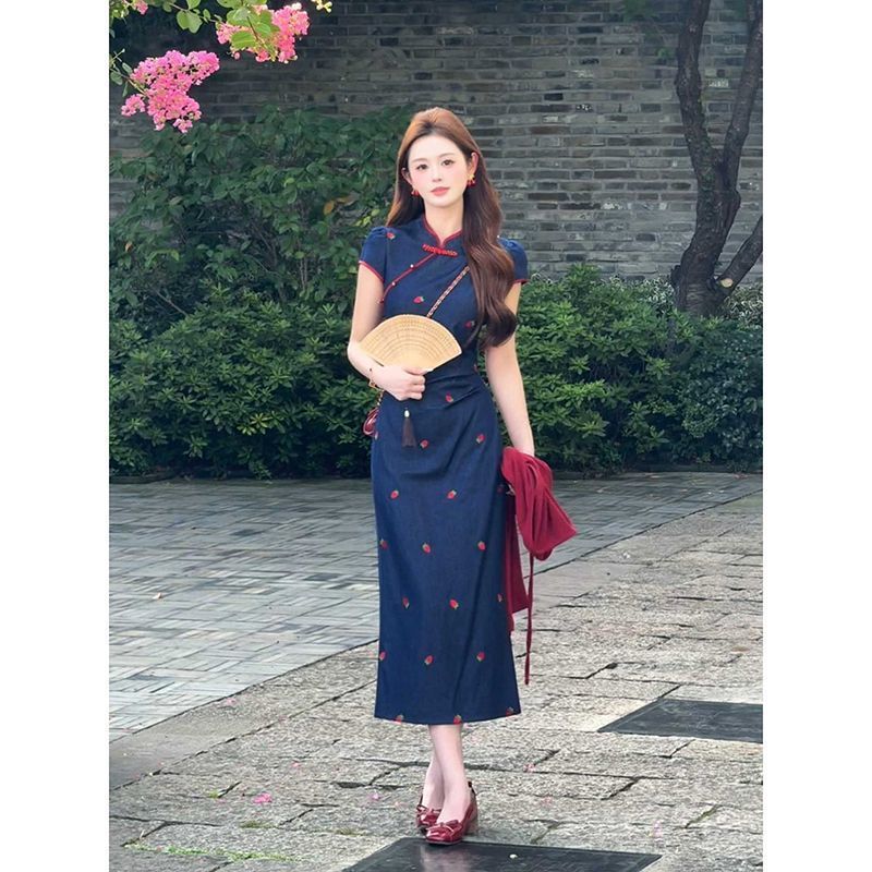 新中式改良草莓刺绣旗袍2025夏少女风日常素雅连衣裙|undefined