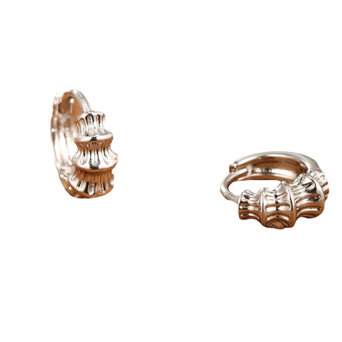 Joyería Xuping personalidad irregular anillo de bambú simple aretes de aretes de aretes ins aire frío nicho de diseño de aretes para mujeres