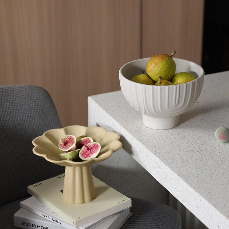 Plato de frutas de cerámica de viento de crema decoración de sala de estar decoración de entrada de cerámica tazón de bocadillos de pies altos bandeja de almacenamiento