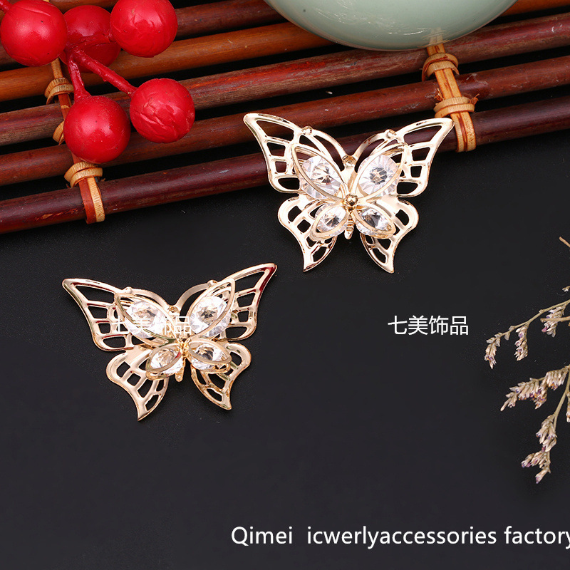 Diyの新型の合金の蝶はドリルの装飾品の材料の復古のファッションの手作りのドリルの花のペンダントの装飾品の部品を持ちます。|undefined