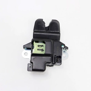 812303X010 is suitable for the rear trunk lock of Hyundai Elantra 2011-2016 sedans