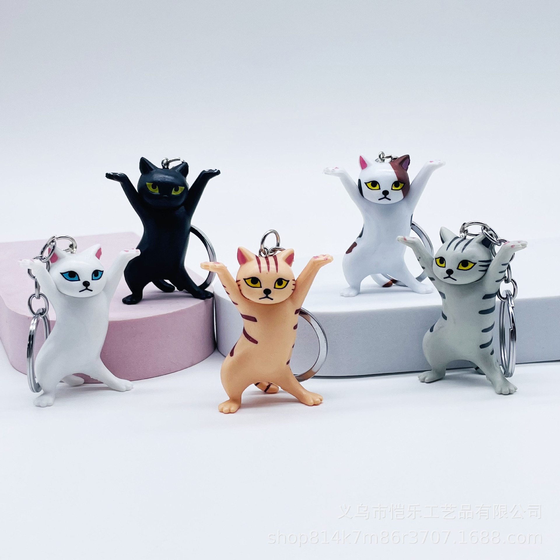 Cute enchanting cat key chain creative pvc pen dancing cat doll hanging ornaments bag pendant small gift
