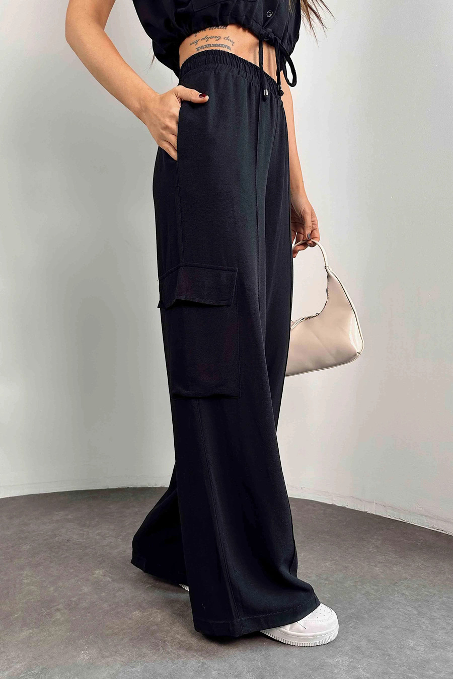 Täglich Frau Einfacher Stil Einfarbig Elasthan Polyester Tasche Hosen-Sets Hosen-Sets display picture 15