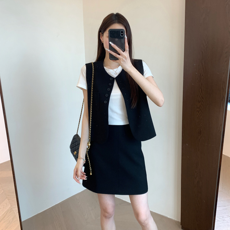 2025 Spring Penny Quality Three-Dimensional Tailored Short Box Tencel Wool Sleeveless Vest
