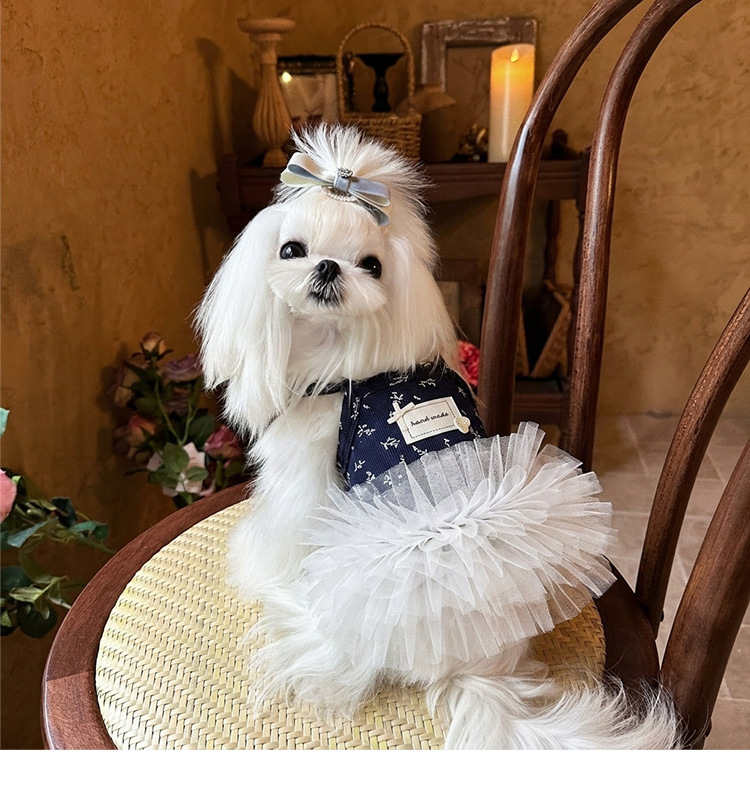 Vestido de verano con flores para perro estilo coreano princesa_voghion.com