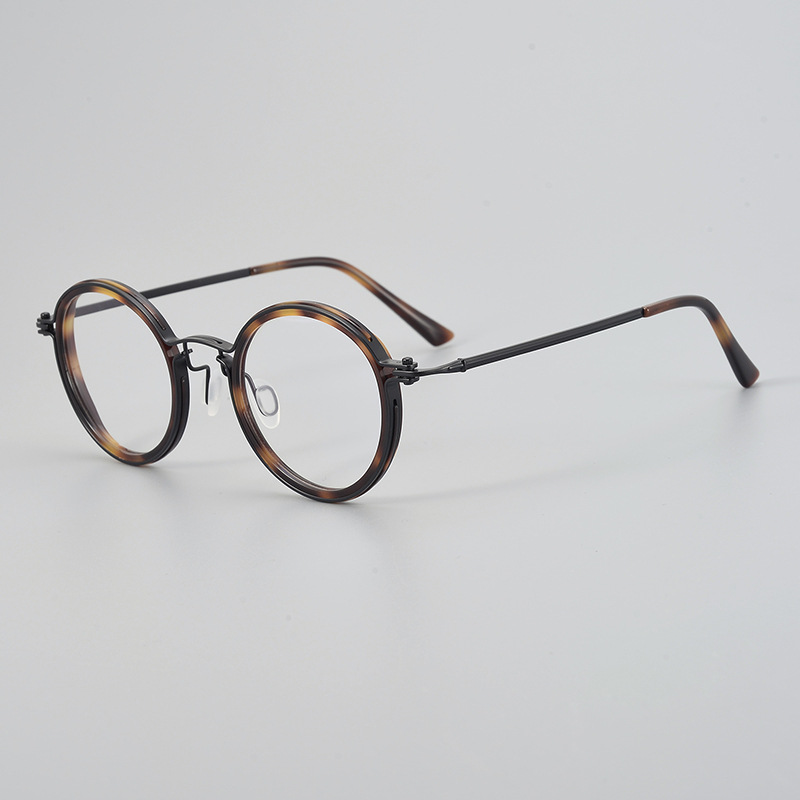 Versatile Minimalist The Same Style Of Pure Titanium Glasses Worn By Sun Honglei In "Black-Boss War" Is A Retro Business Round Frame Both Men_voghion.com