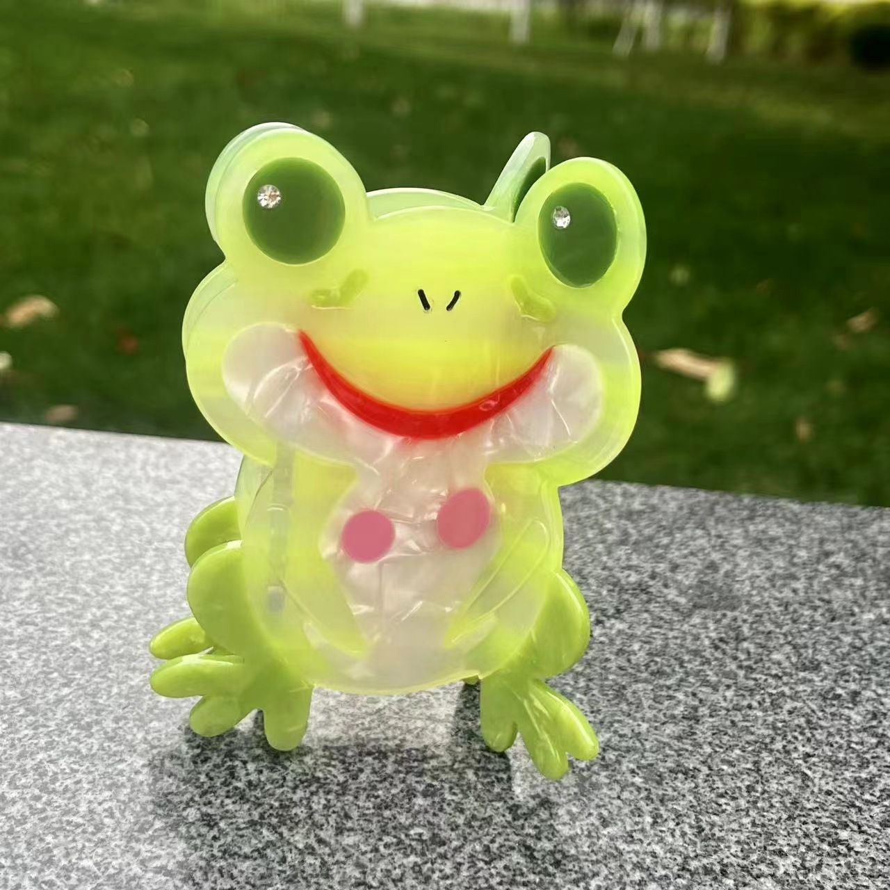 Frau Süß Frosch Acetatplatten Haarkrallen display picture 3