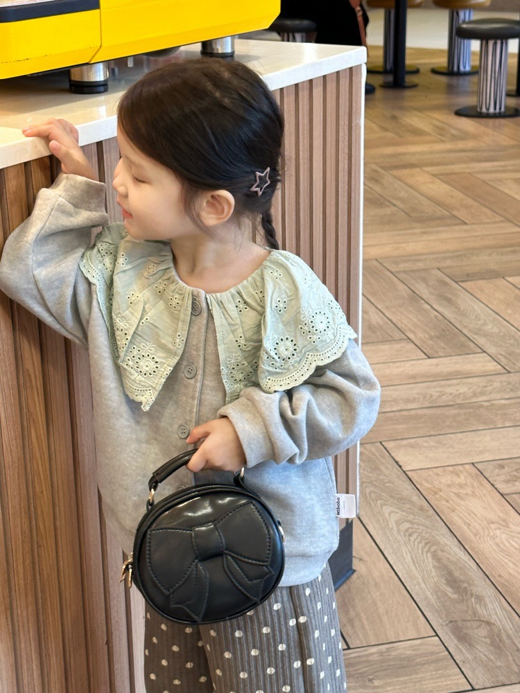 151g Weight Polyester Lining Material Zipper Closure Type Top Handle, Sling Strap Strap Type Crossbody Bag Bags Type Casual, Daily, Shopping Occasion Pu Leather Material Bow Knot Pattern All Seasons Season Girl'S Gender Cute Style Round Shape Girl'S Pu Leather Bow Knot Cute Round Zipper Crossbody Bag 11