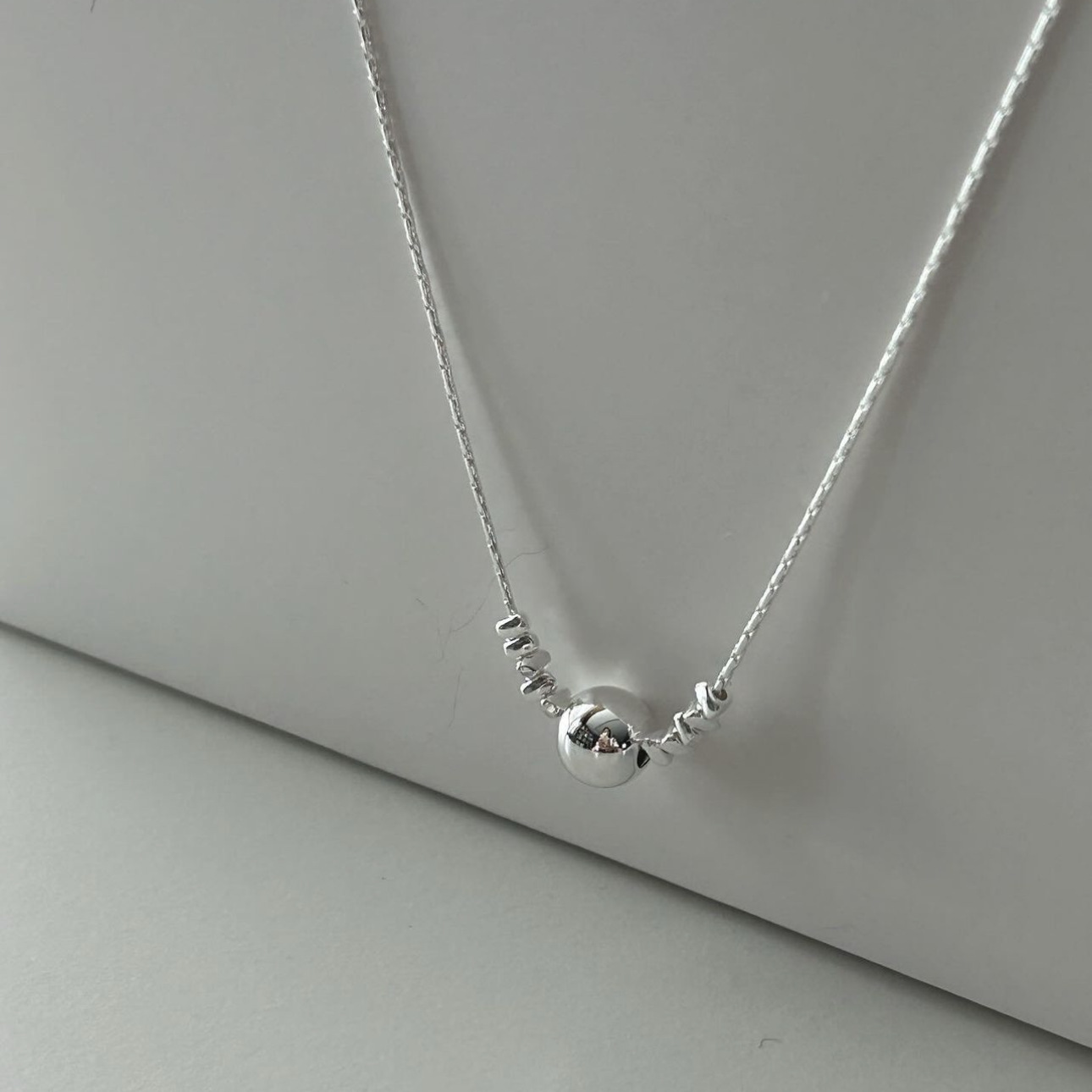 Women's Gender Plating Design 925 Sterling Silver Plating Solid Color Pendant Necklace