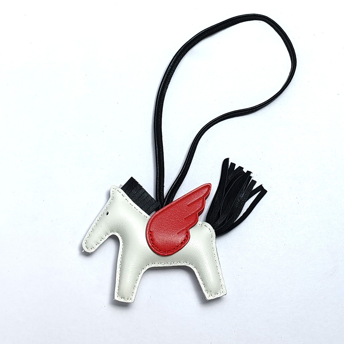 Cute Angel Little Pegasus Colgante Pit Edition H Home Colgante de bolso de caballo cosido a mano Colgante de cuero de oveja Llavero Colgante