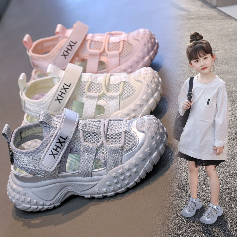 Детская обувь для девочек сандалии Баотоу 2025 новый летний детский мягкий фон спортивная рамка обувь в детской одиночной сетке пляжная обувь