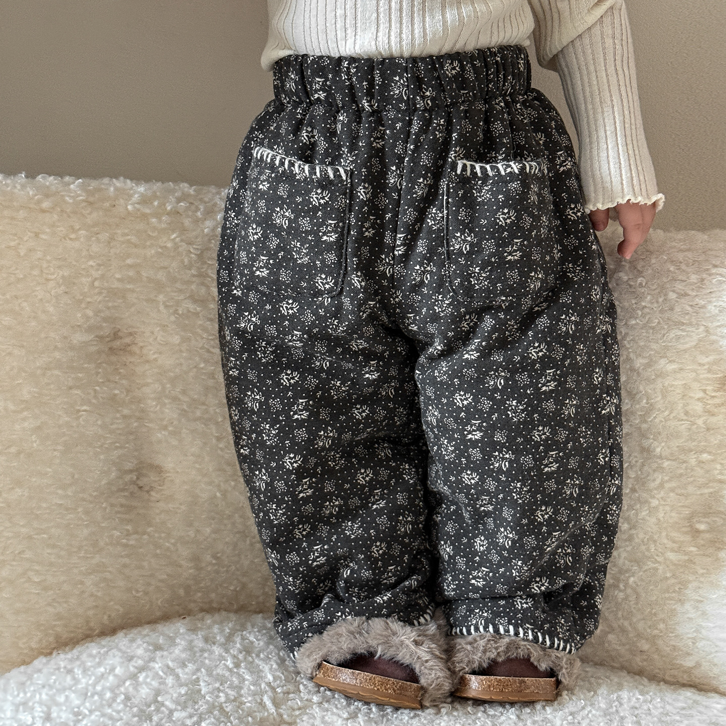 Sugar Pear ropa infantil ropa de algodón de niñas ropa de invierno 2025 nuevo estilo de cordero de aire extranjero doble cara ropa de algodón infantil ropa de bebé