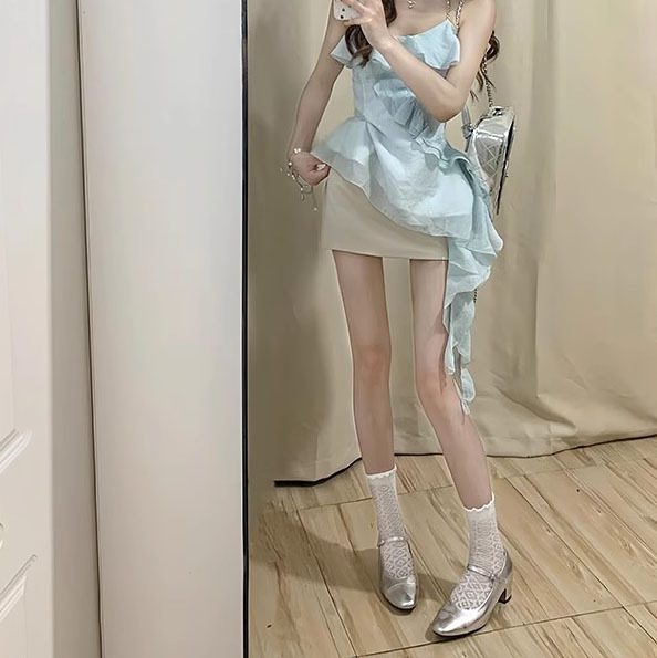 French Ruffled V-neck Sleeveless Camisole Women's Summer Tight Waist Slimming Irregular Design Sweet and Hot Top