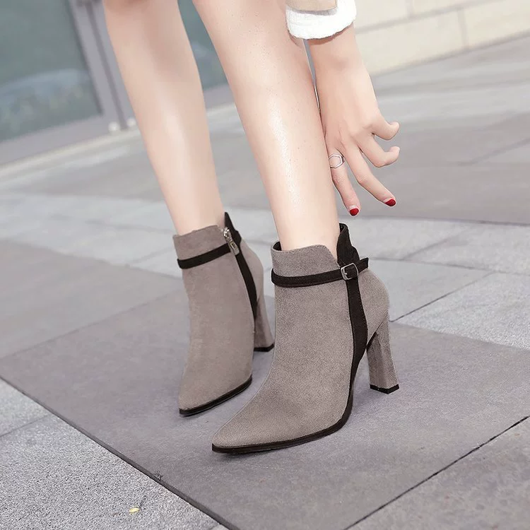Осенне-зимние новые замшевые остроносые женские короткие сапоги на толстом каблуке с пряжкой на поясе короткие высокие каблуки с молнией сбоку Ботинки Martin цельная доставка
