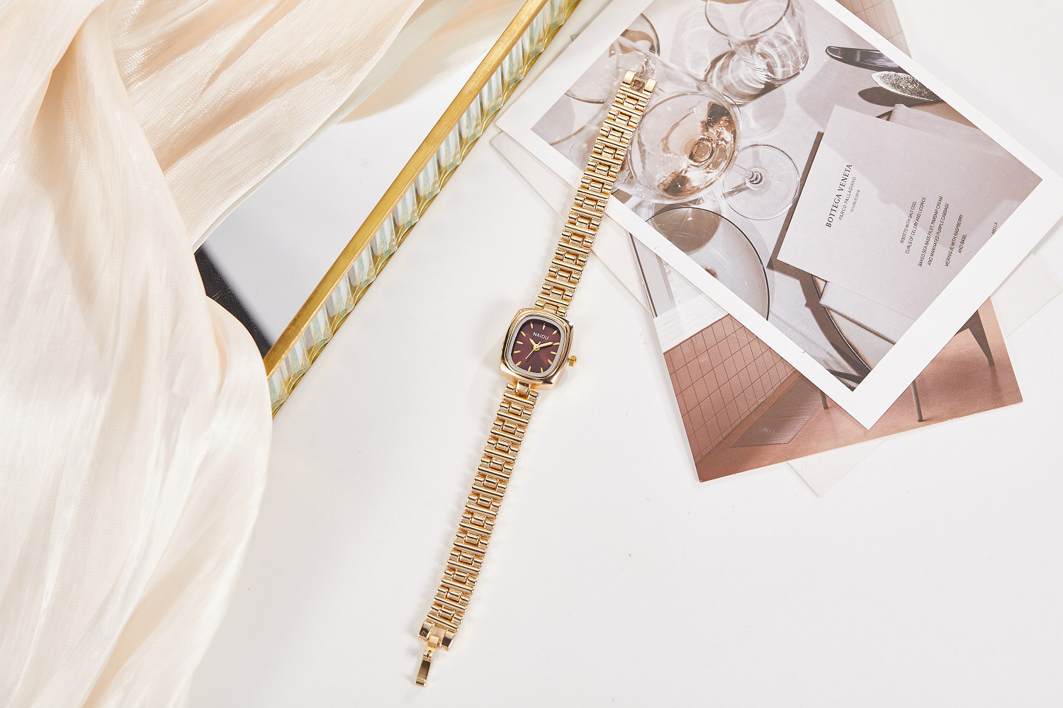 Vintage Inspired Women's Watch Elegant Quartz Timepiece For Daily_voghion.com