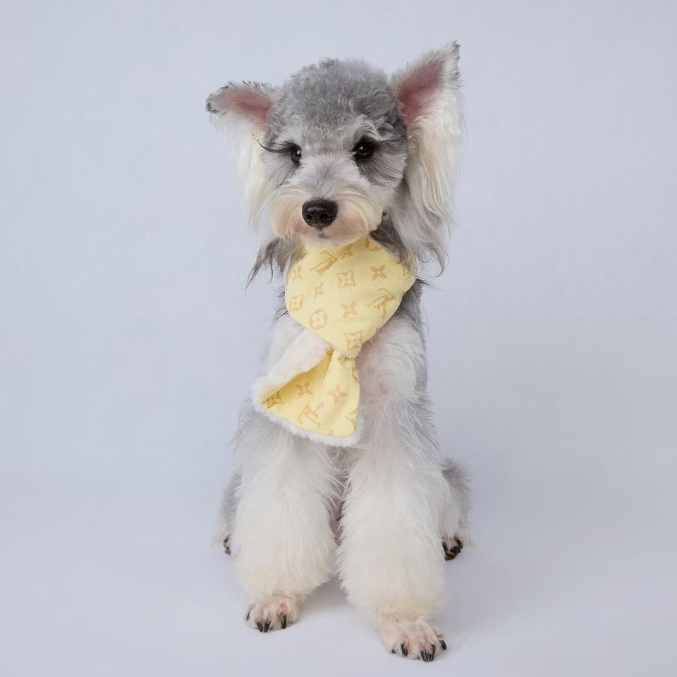 Bufandas de mascotas cálidas de invierno marca de moda de cordero de dos colores vaqueros perros grandes accesorios perros perros cachorros buñuelos Schenerite