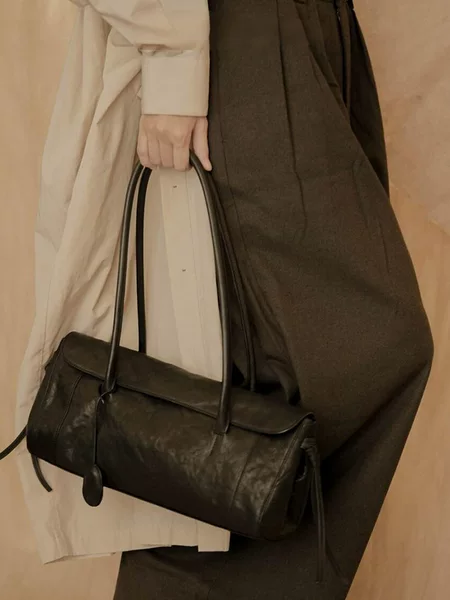 Underarm Bag for Women, High-End Large-Capacity Shoulder Bag, Retro Light Luxury Black Baguette Bag, Women's Pillow Bag