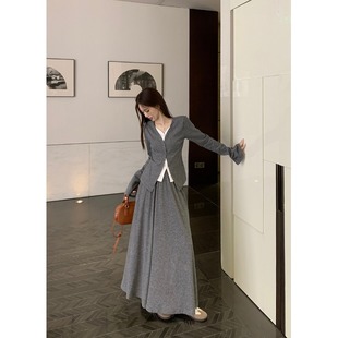 Gentle Style Sweet Spicy Fake Two-piece Contrast Color Short Knitwear Top Skirt Mid-length Two-piece Suit Women's Spring