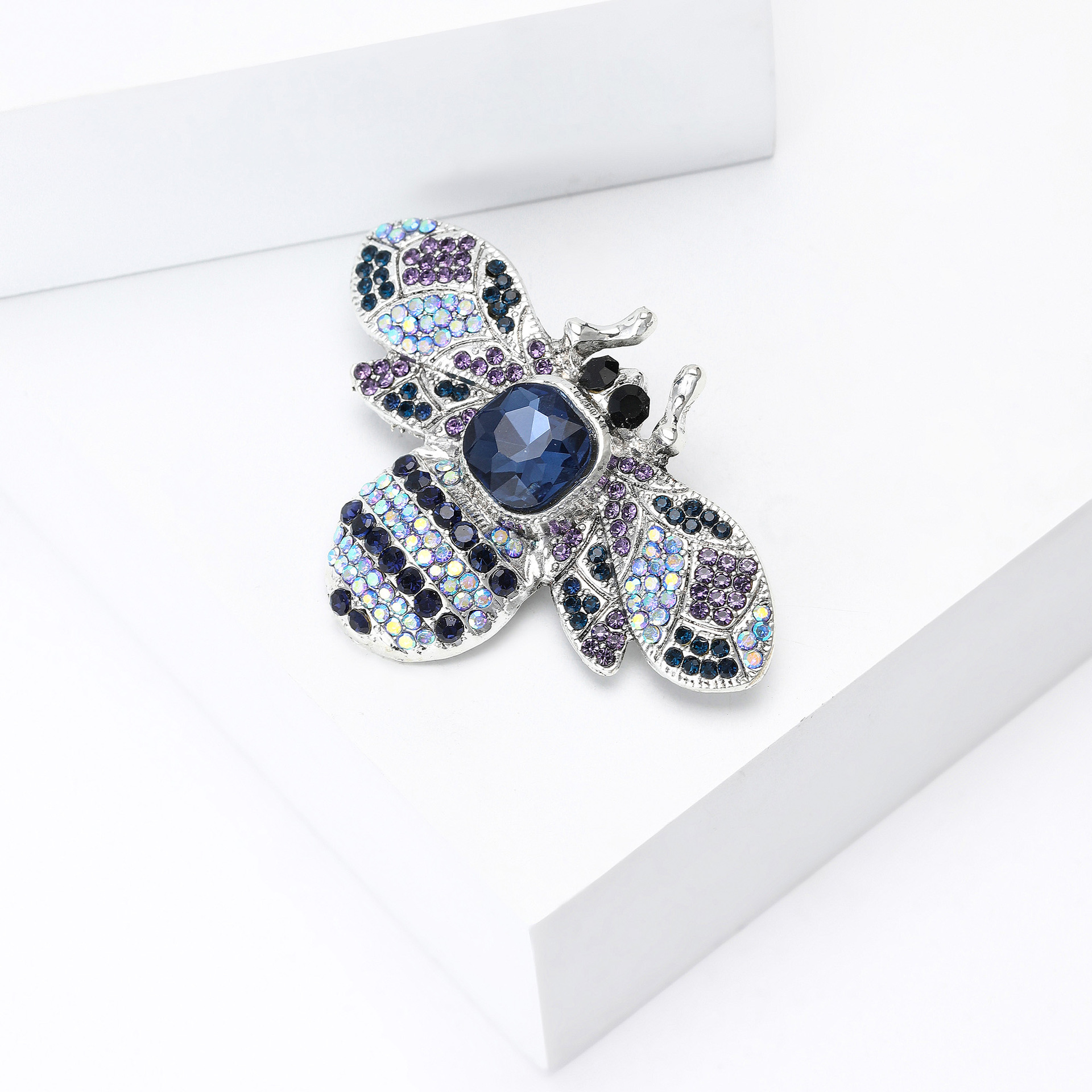 Legering strass bij broche voor dames en heren, unieke speld_voghion.com