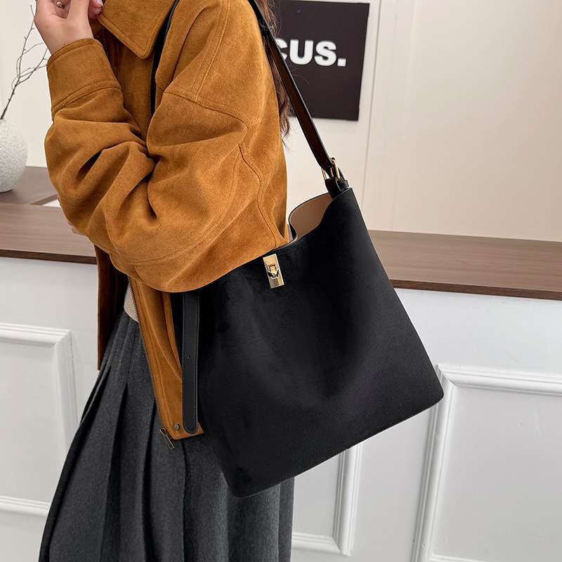 Large-Capacity Bag for Women Autumn and Winter 2025 New Frosted One-Shoulder Cross-Body Mother-In-Law Bag This Year's Popular Bucket Bag One-Shoulder