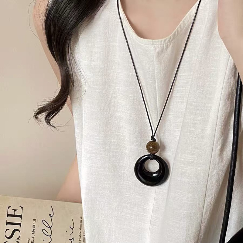 Otoño y invierno minimalistas collares colgante de goteo de Feng Shui mujeres chaqueta larga suéter cadena casual accesorios de lujo ligero