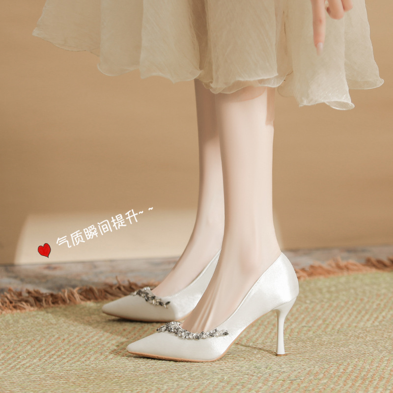 2025 New Pointed Stiletto Heels plus size Plus Fat Widened Pearl Women's Shoes Wedding Shoes Bridesmaid Rhinestone Fashion 2025 New Pointed Stiletto Heels plus size Plus Fat Widened Pearl Women's Shoes Wedding Shoes Bridesmaid Rhinestone Fashion