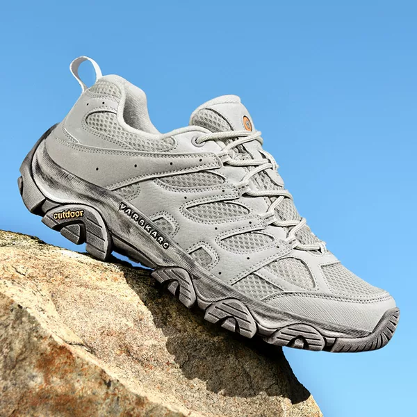 Four Seasons New Outdoor Hiking Shoes for Men and Couples, Mesh Breathable Trail Running Shoes, Non-Slip Rock Climbing and Mountaineering Shoes Wholesale