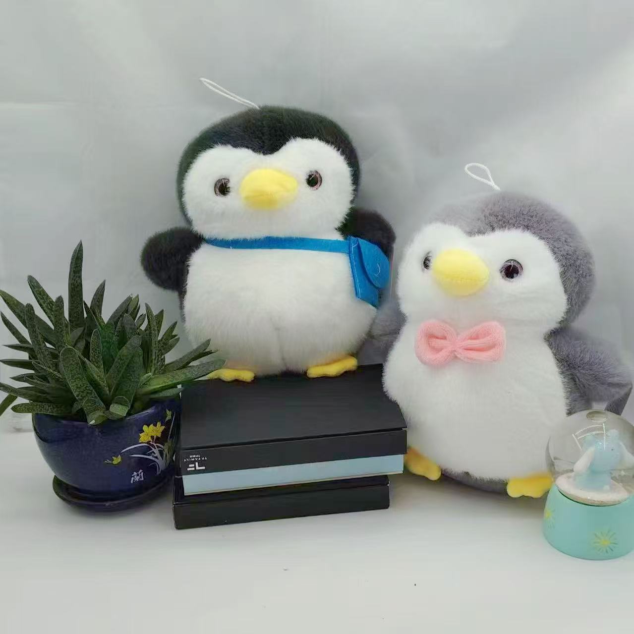 Nuevo flujo de ocho pulgadas juguetes de peluche agarrar muñecas de boda tirar muñecas empujar regalos al por mayor