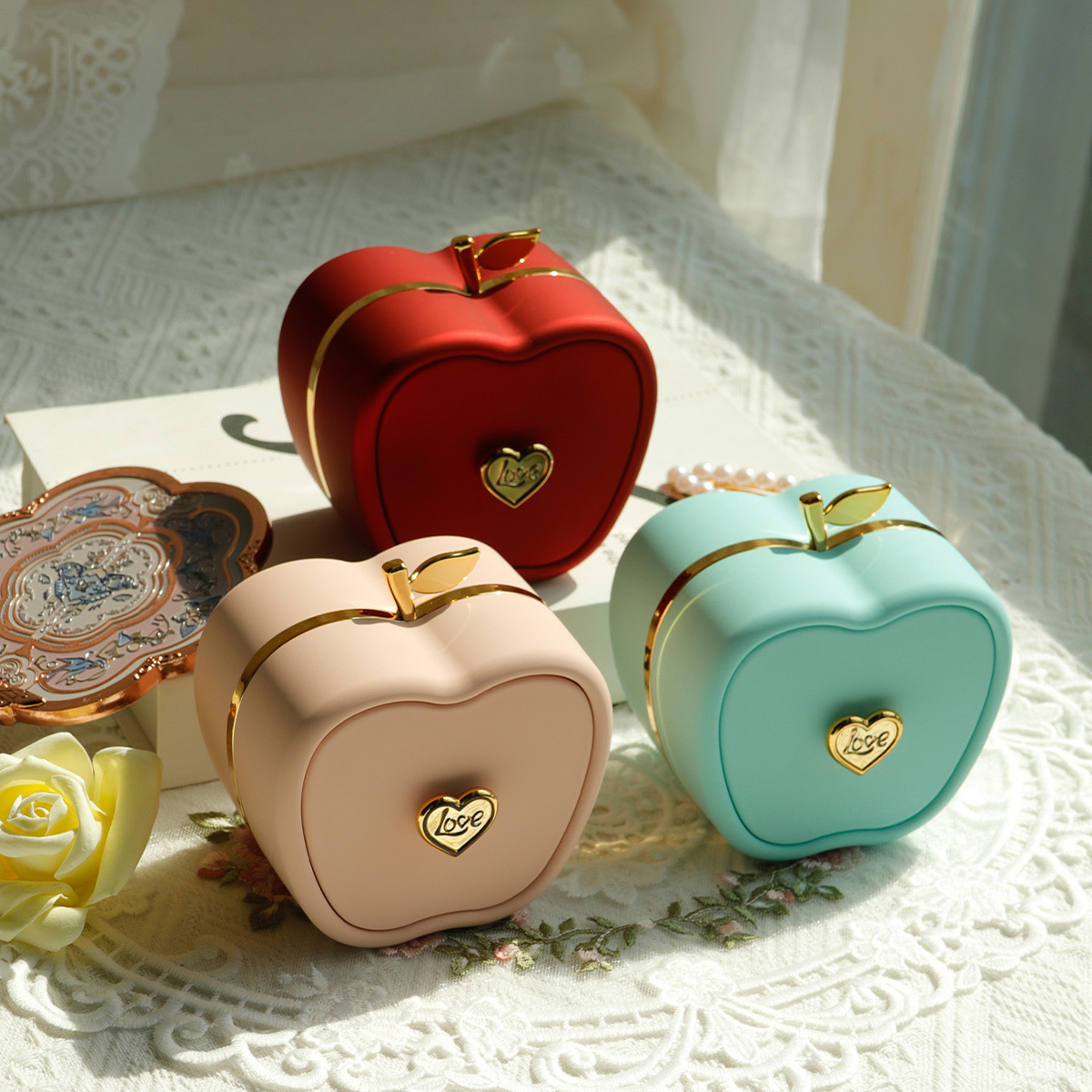 ƽ��ҹ���κ�ʥ��ƻ����Ʒ�����˽ڽ�ָ��װ��������Ʒ����Ů��