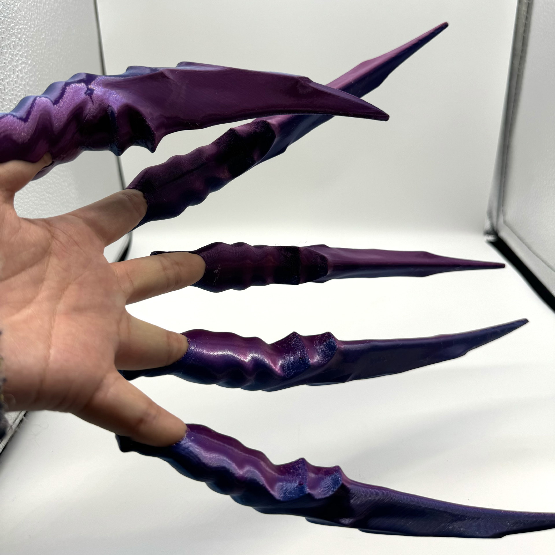 [어린이 모델] 파란색과 보라색 크랙 클로 5개