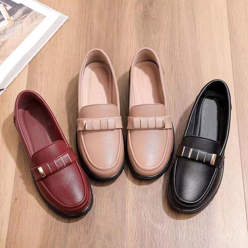 “mom shoes”