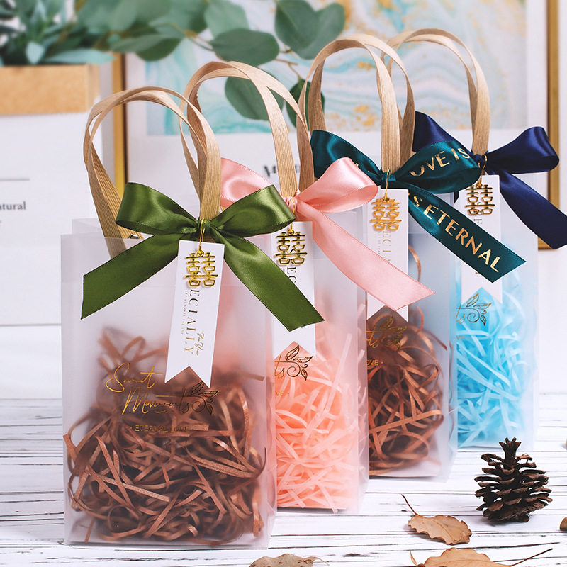 Transparent PVC Gift Bag with Ins Style for Wedding Candy Toppers, Handheld Gift Bags, Wholesale Creative Wedding Candy Box Bags