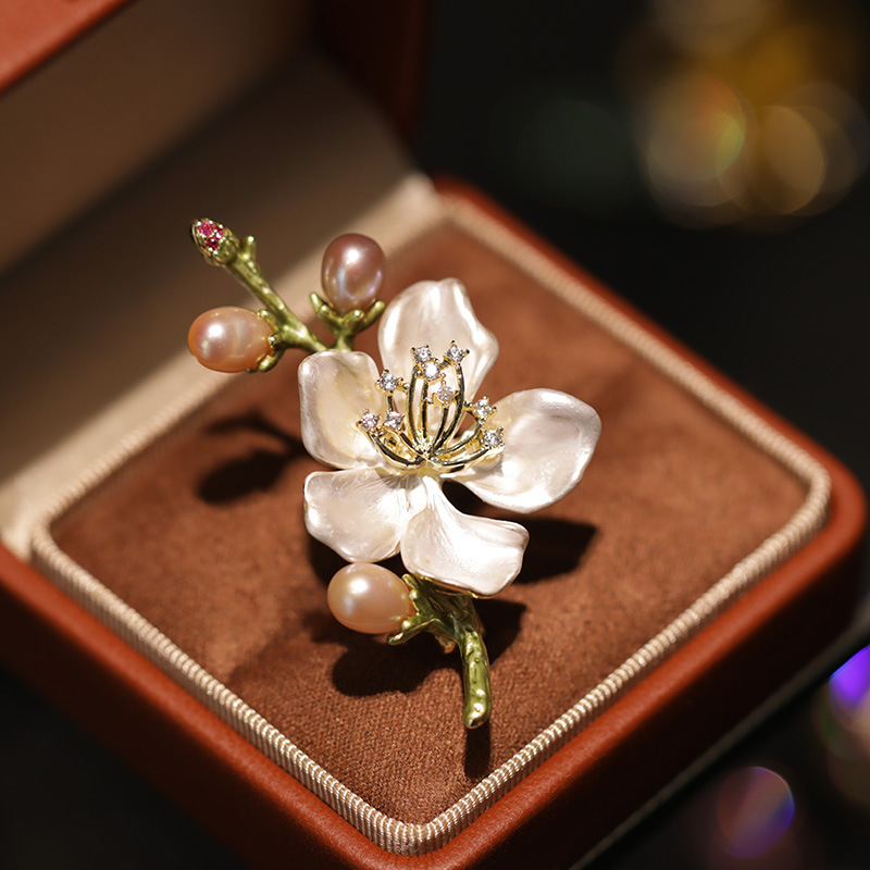 Qianyu silver artistic classical Begonia flower brooch female elegant temperament cheongsam press placket corsage freshwater pearl pin