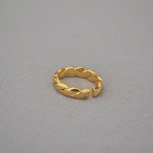 Korean-style fashion minimalist brass gold-plated twisted ribbed open ring finger ring personality temperament versatile women